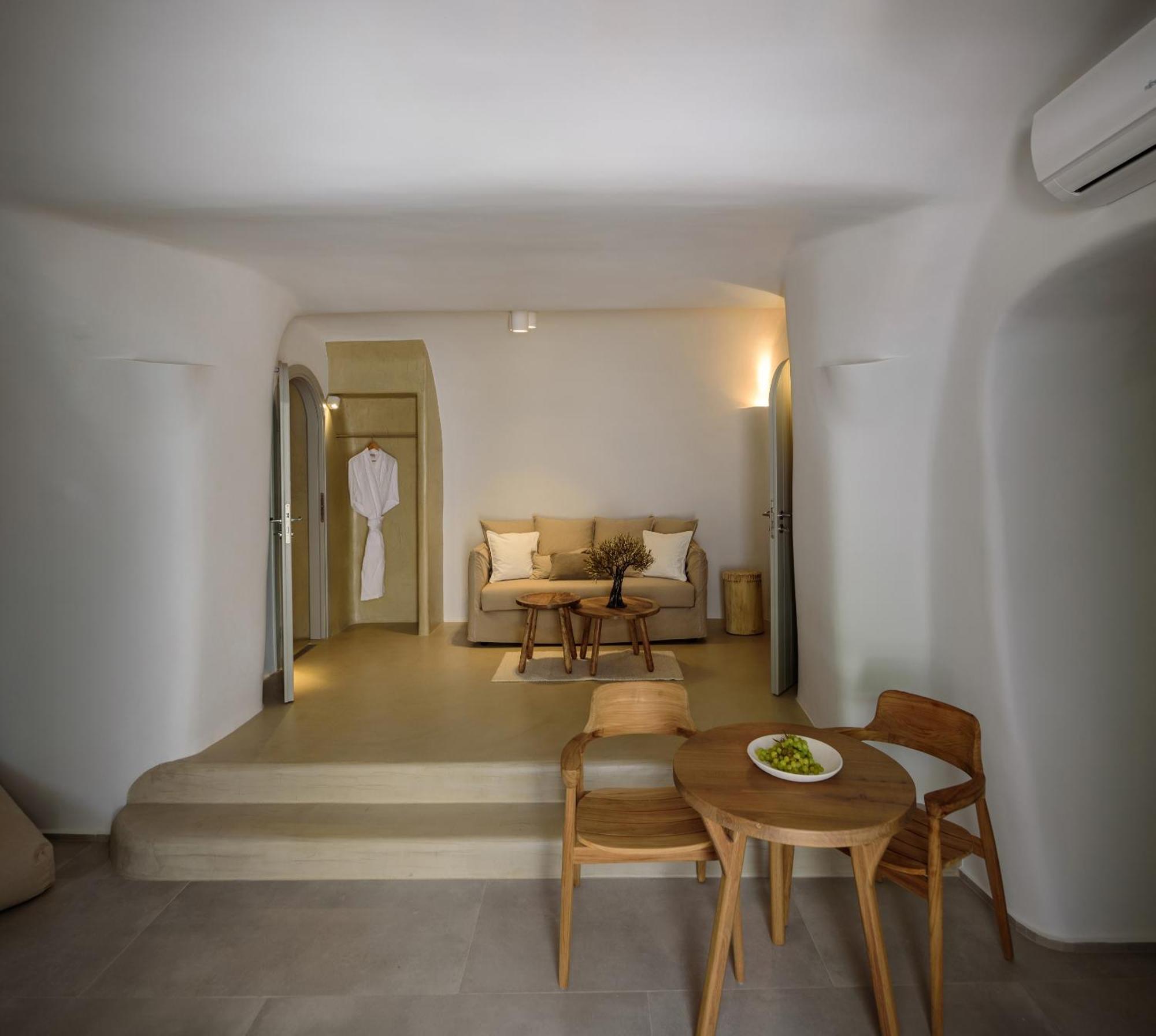 Oia Treasures Art Suites Εξωτερικό φωτογραφία